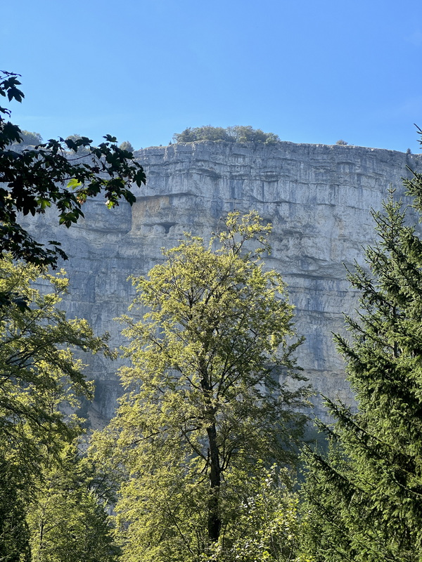 Creux du Van von unten 